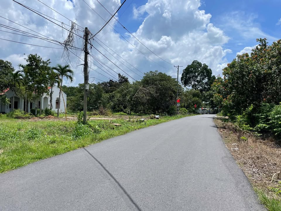 Đất thổ cư mặt tiền đường Suối Nhum, Tân Thành, 150m² giá 1.55 tỷ - Sổ đỏ chính chủ!