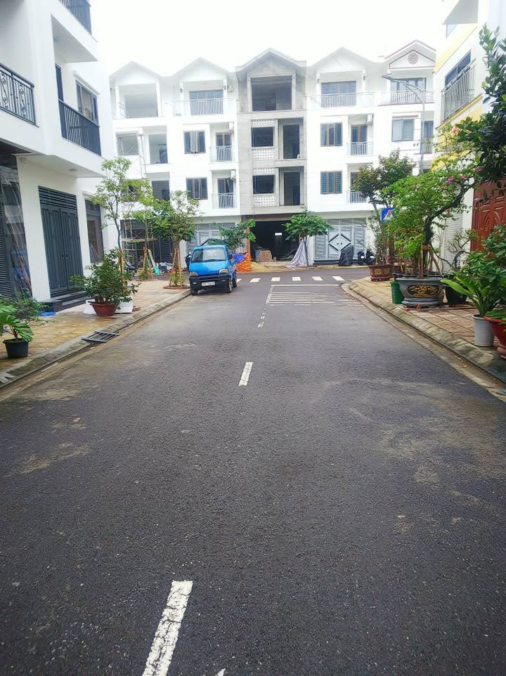 Nhà 3 tầng tại ACC Hòn Xện, Vĩnh Hoà, Nha Trang 60m² giá 8.2 tỷ - An ninh tốt, gần biển!