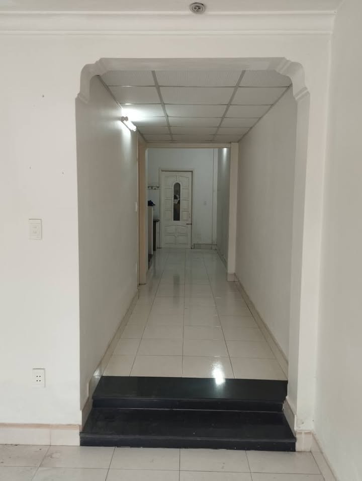 Nhà cho thuê kiệt 91 Nguyễn Duy Trinh 108m² giá 8 triệu - Đầy đủ tiện nghi, sân đậu ô tô!