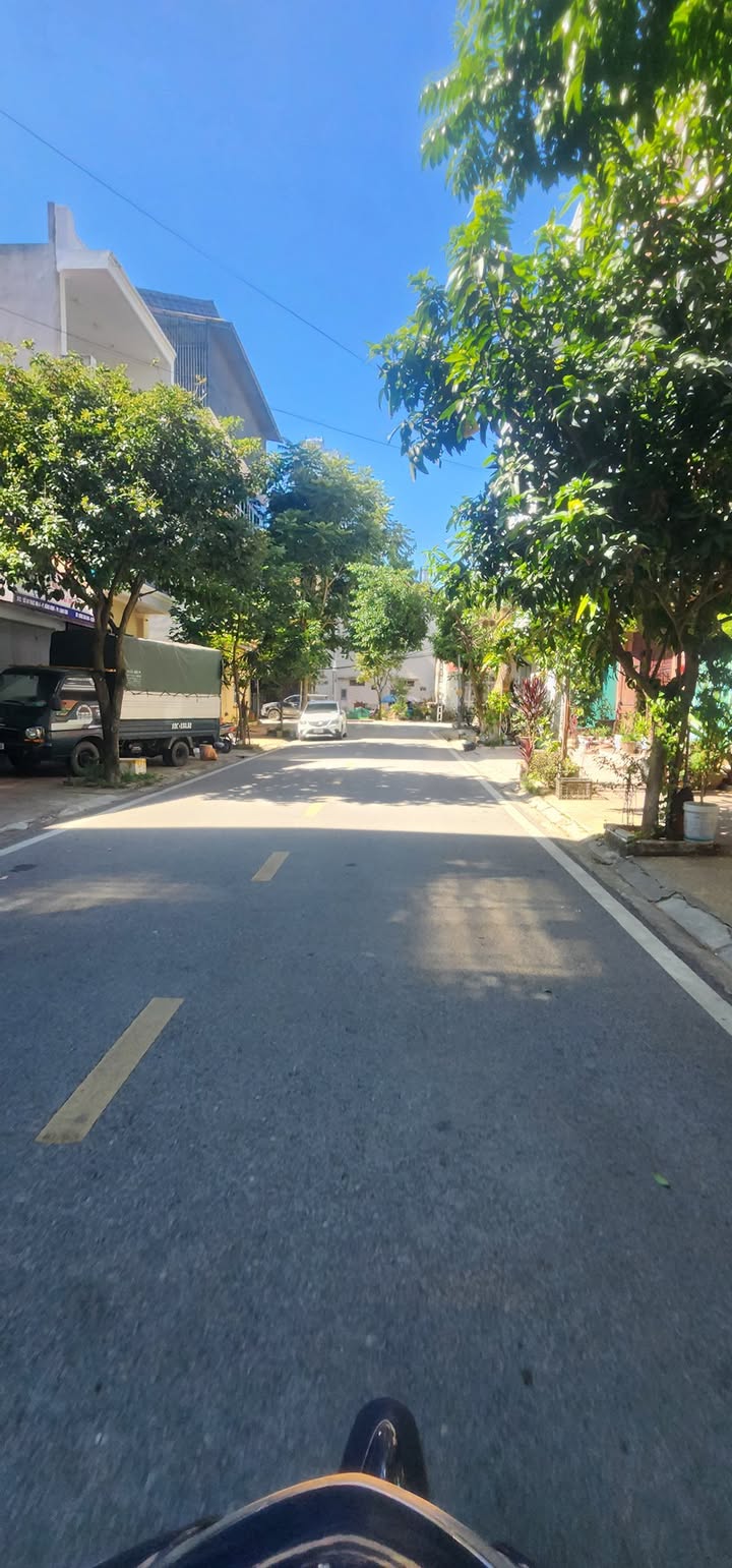 Đất nền đường Thác Mạ 4, P. Đông Kinh, 70m² giá 3 tỷ - Vị trí trung tâm thuận tiện!