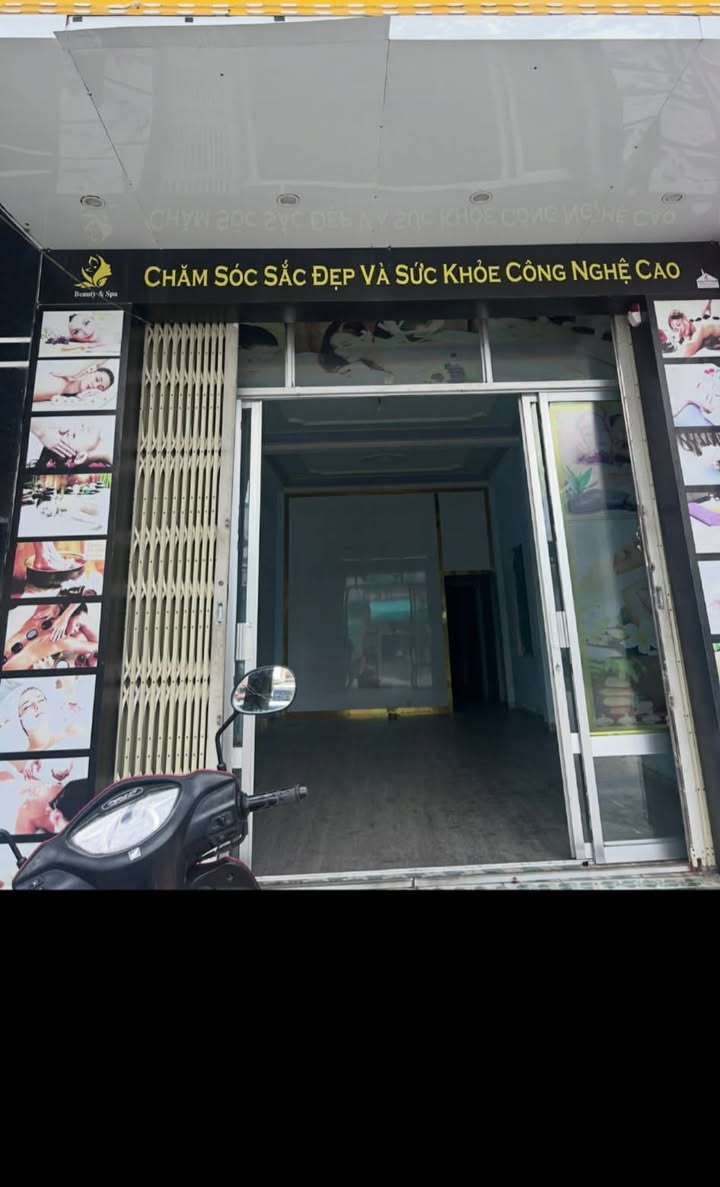 Nhà mặt tiền Lê Lợi, Quảng Ngãi 200m² giá 10 triệu - Thích hợp cho kinh doanh!