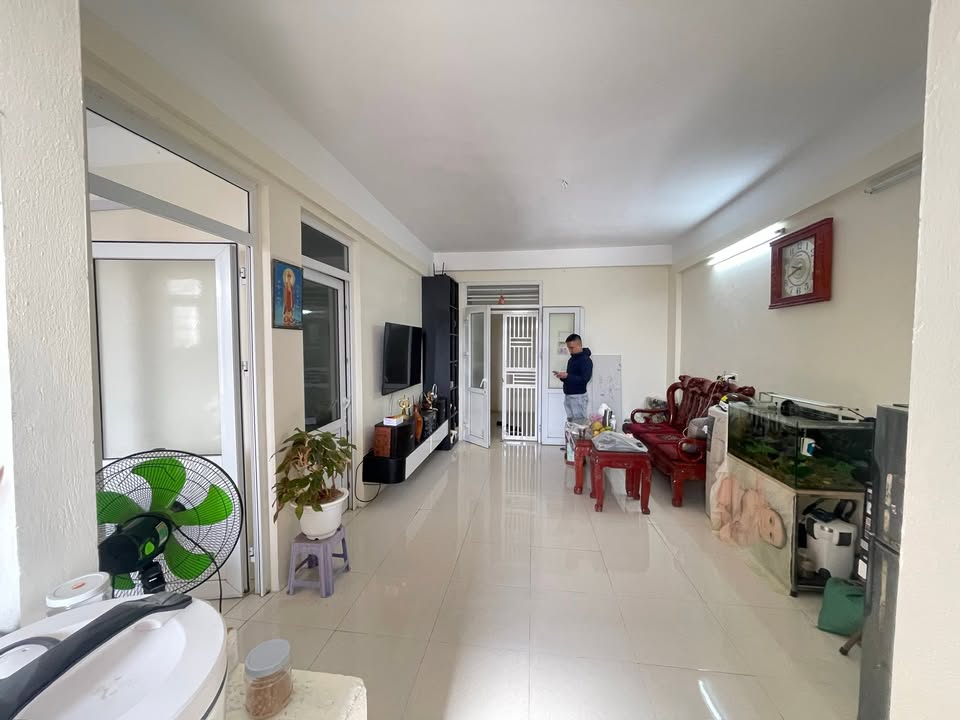 Căn hộ Quảng Hưng 60m² giá 700 triệu - Tiện nghi gần khu công nghiệp!