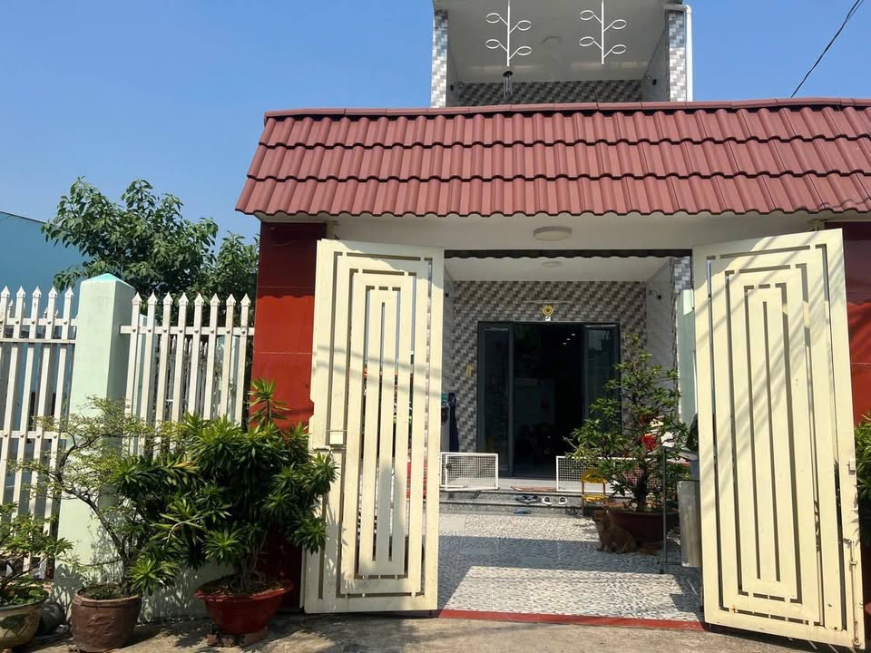 Nhà riêng tại Bình Nhâm, Thuận An 137.7m² giá 4 tỷ - Sổ hồng chính chủ!