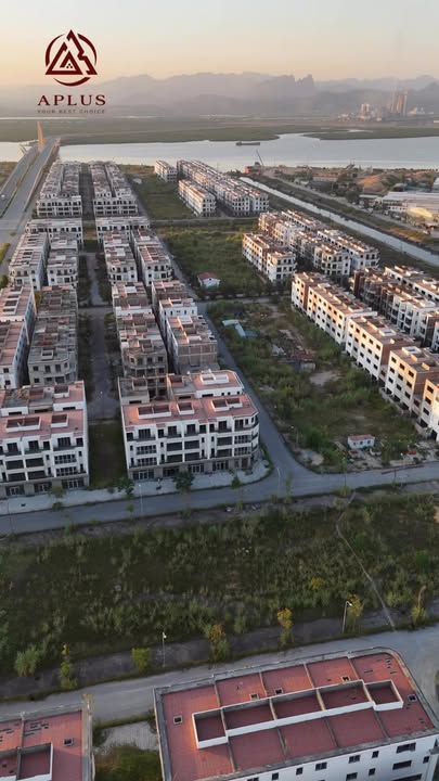 Căn hộ FLC Tropical Hạ Long 75m² giá 2.6 tỷ - View trường mầm non tuyệt đẹp!