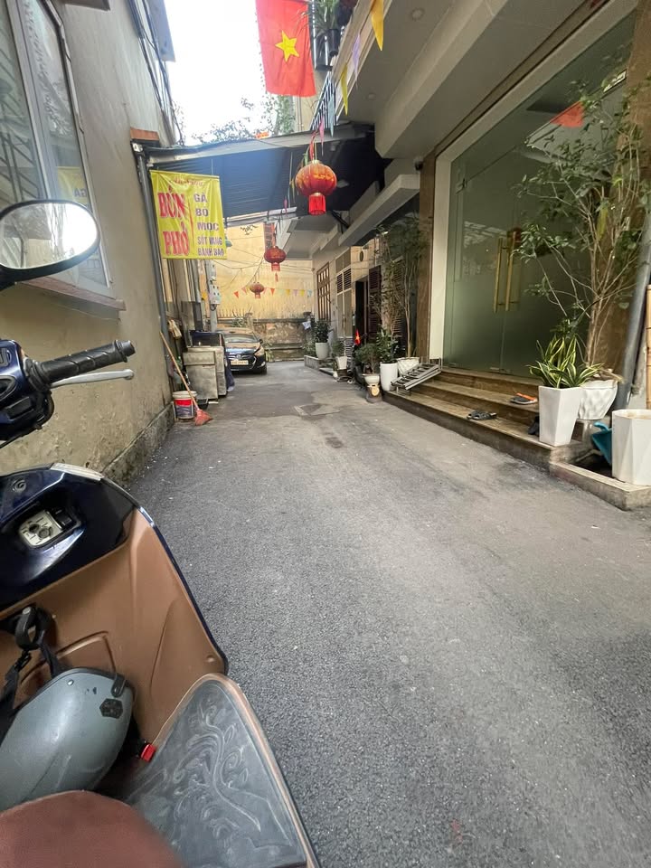 Đất Vạn Phúc Hà Đông 50m² giá 11 tỷ - Kinh doanh sầm uất, ô tô đỗ cửa!