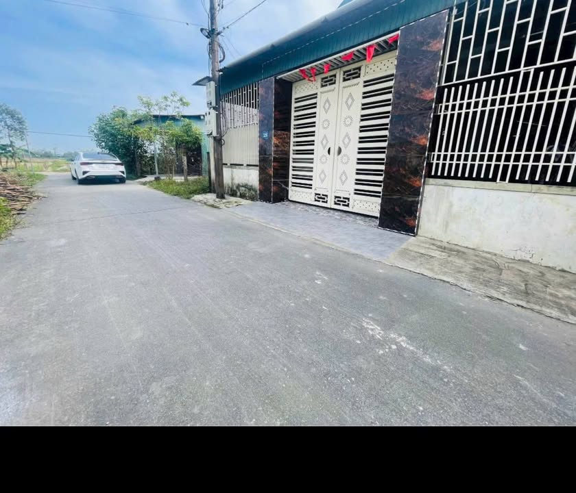 Nhà kiên cố phường Văn Yên, Hà Tĩnh 180m² giá 3 tỷ - Cần bán gấp!