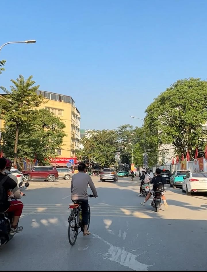 Đất nền Phú Thượng 105m² giá 25 tỷ - Vị trí vàng, đầu tư sinh lời!