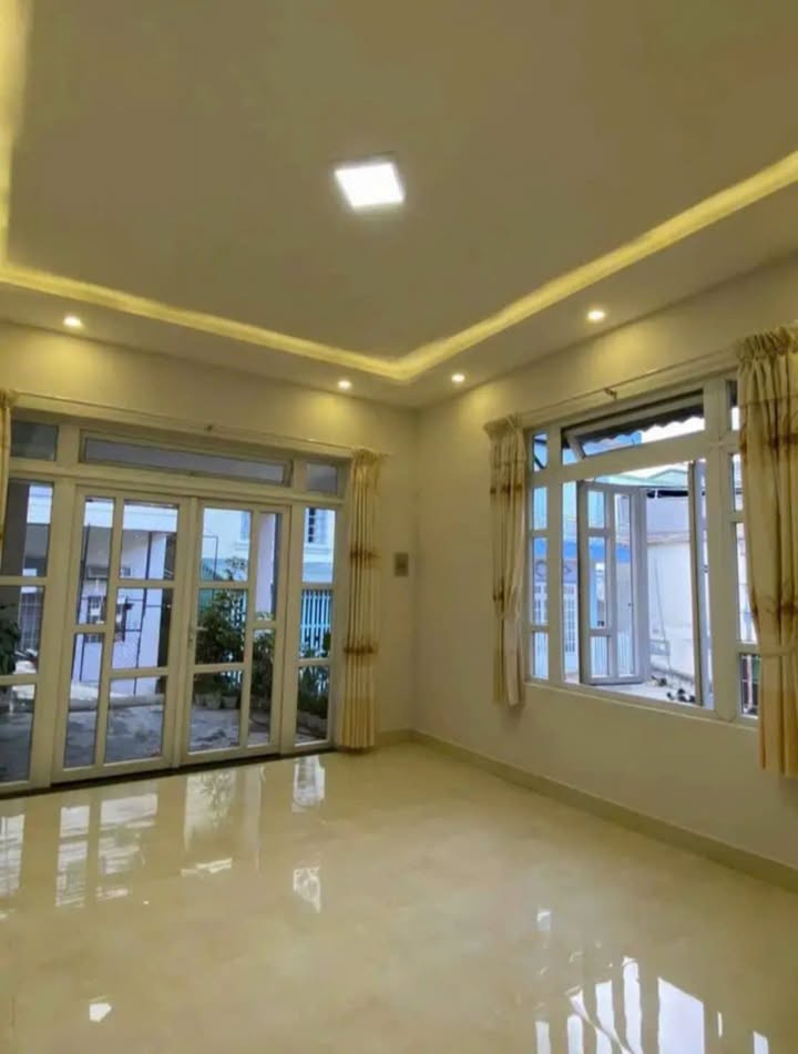 Nhà nguyên căn cho thuê tại Đà Lạt 12m² giá 5.5 triệu - Yên tĩnh, thoáng mát!