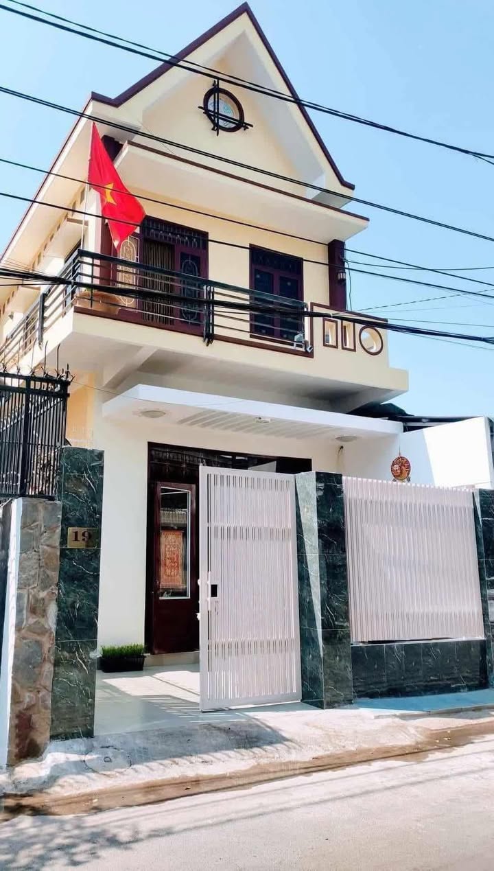 Nhà mặt tiền Trần Cao Vân, Buôn Ma Thuột 114m² giá chỉ 10 triệu - Thích hợp kinh doanh ngay!