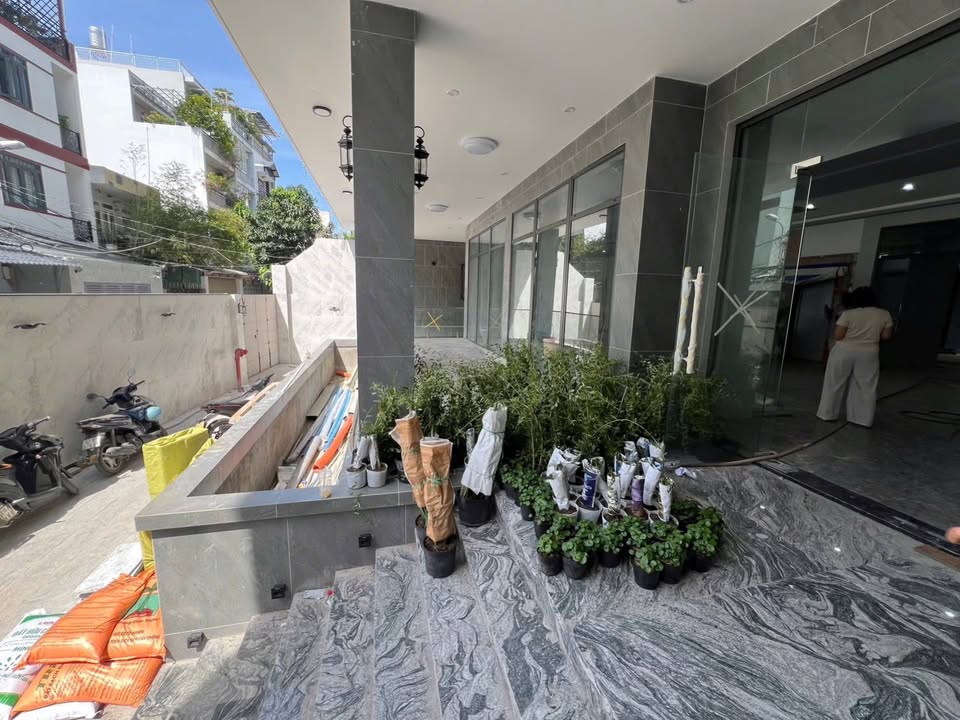 Cho thuê mặt bằng khu dân cư Him Lam quận 7 200m² - Không gian kinh doanh lý tưởng!