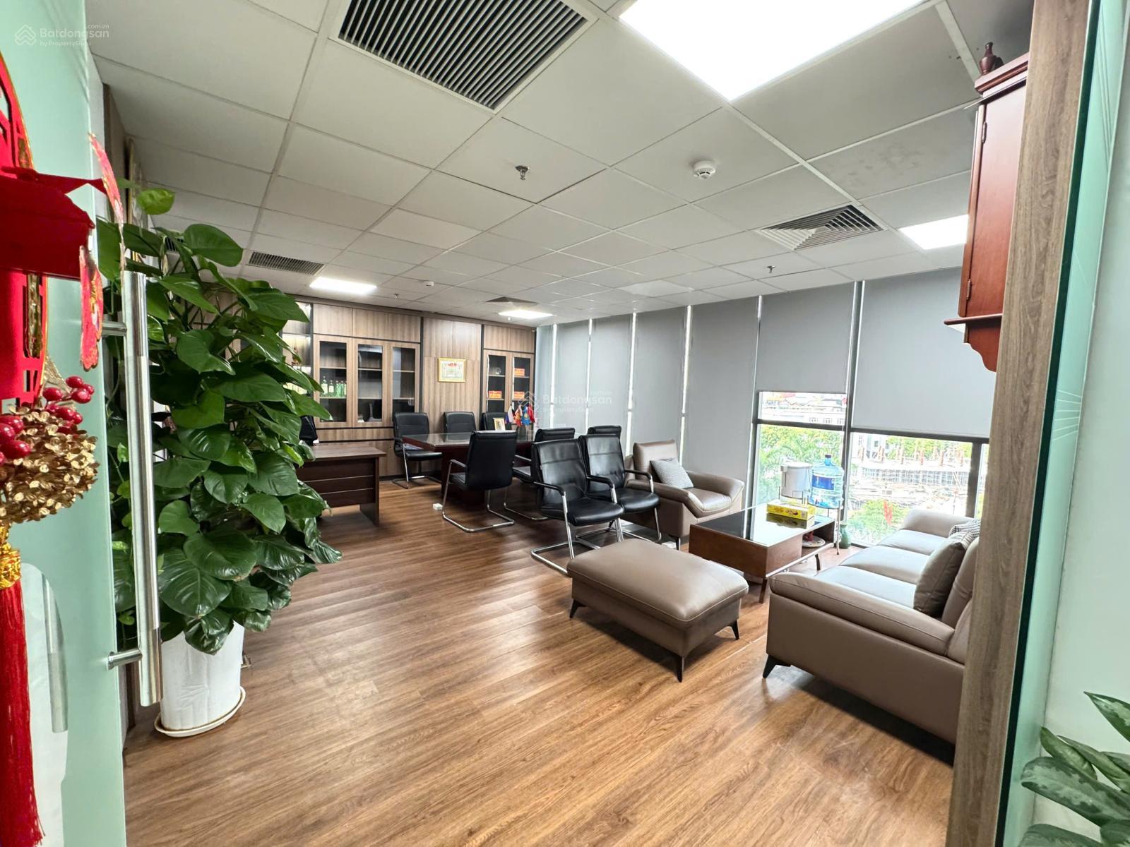 Văn phòng cho thuê 79A Xuân La - Tây Hồ, 350m², giá chỉ 105 triệu