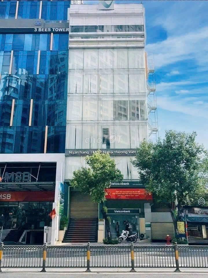 Cho Thuê Toà Nhà Mặt Tiền Nguyễn Văn Trỗi, Phú Nhuận 1800m² - Vị trí đắc địa gần VP Ngân hàng!