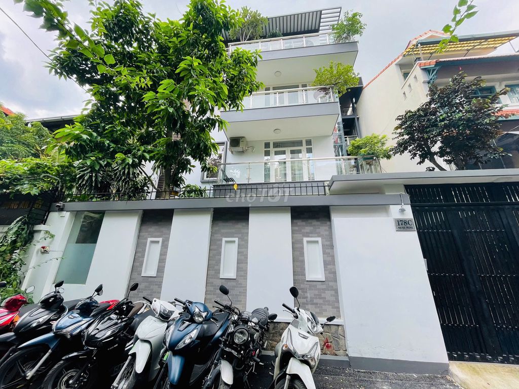 Nhà Mặt Tiền Đường Hai Bà Trưng Phường Đa Kao Quận 1 giá 80 triệu - Kinh doanh thịnh vượng!