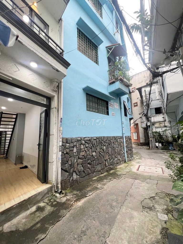 Nhà Nguyễn Văn Trỗi, Phú Nhuận 24m² giá 4.25 tỷ - Sổ hồng riêng, công chứng liền!