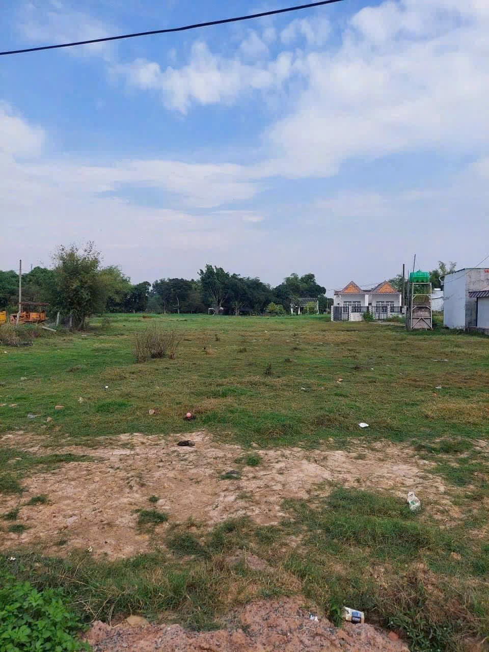 Bán đất thổ cư mặt tiền đường Chợ Chiều, xã Đức Hòa Đông 190m² giá 2.75 tỷ - Đầu tư sinh lời ngay!