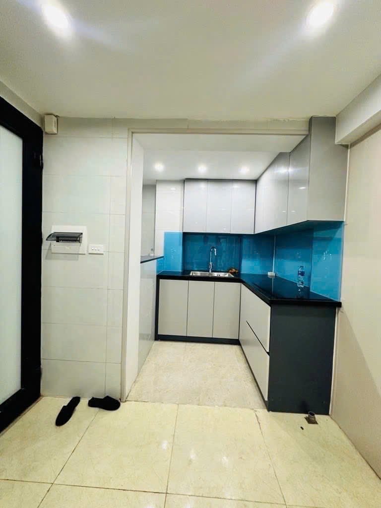 Nhà tập thể Trường Chinh, Đống Đa 120m² giá 5.7 tỷ - Ô tô đỗ cửa, nội thất đầy đủ!