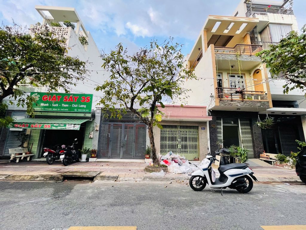 Nhà đẹp - mặt tiền đường Số 10, Phước Bình 88m² - Thích hợp ở và kinh doanh!