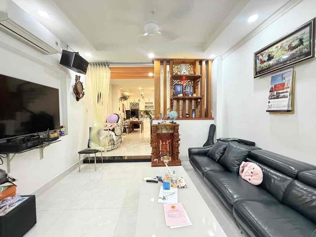 Nhà 60m² 4 Tầng 4PN HXH - Bùi Đình Tuý, Bình Thạnh giá 8.5 tỷ - Cơ hội hiếm có!