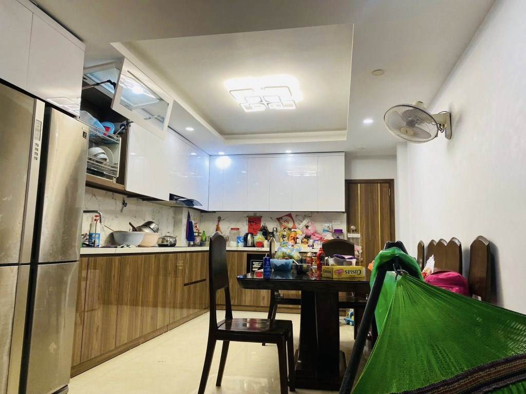 Nhà phân lô Đống Đa 60m² giá 18.8 tỷ - Đẳng cấp sống và kinh doanh văn phòng!