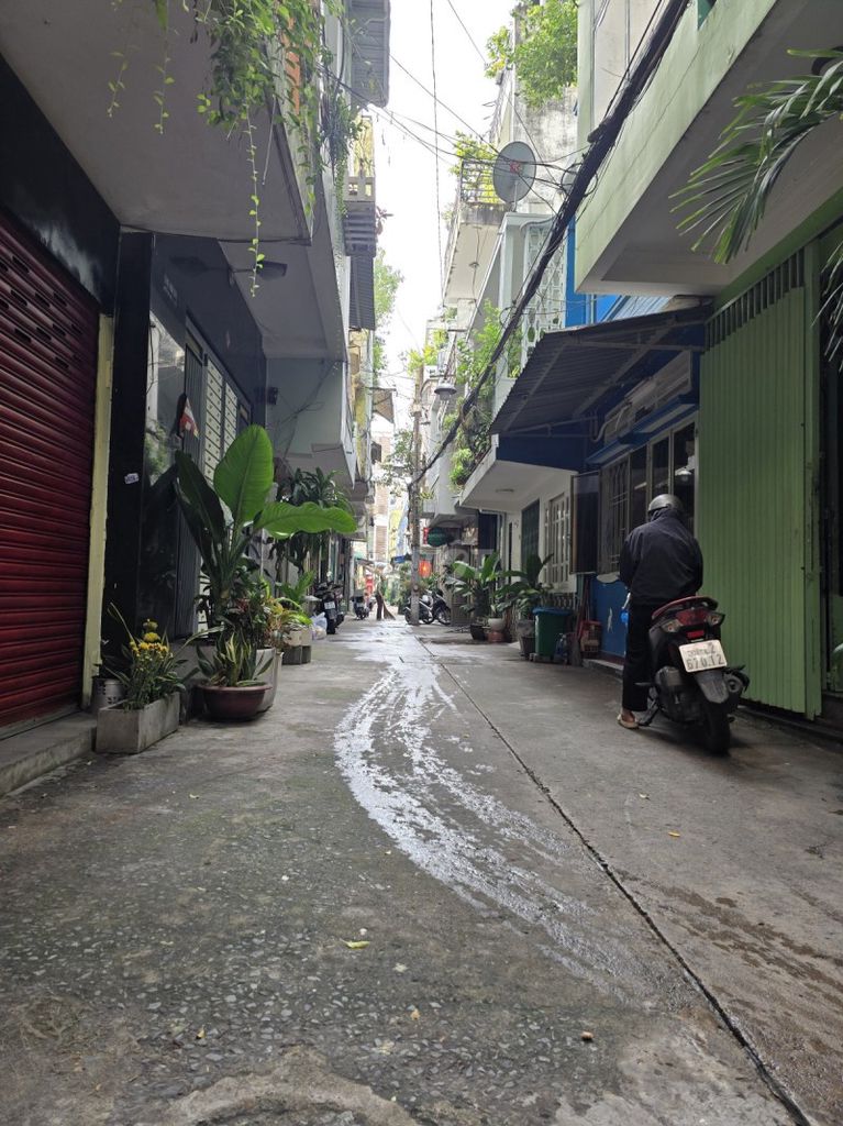 Nhà riêng Quận 3 - Hẻm xe hơi 4m thông - Diện tích 48m² giá 10.98 tỷ - Đầu tư sinh lời lý tưởng!