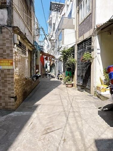 Nhà riêng Quận 3 - Cách Mạng Tháng Tám 32m² chỉ 5.5 tỷ - Đầu tư sinh lời cao!