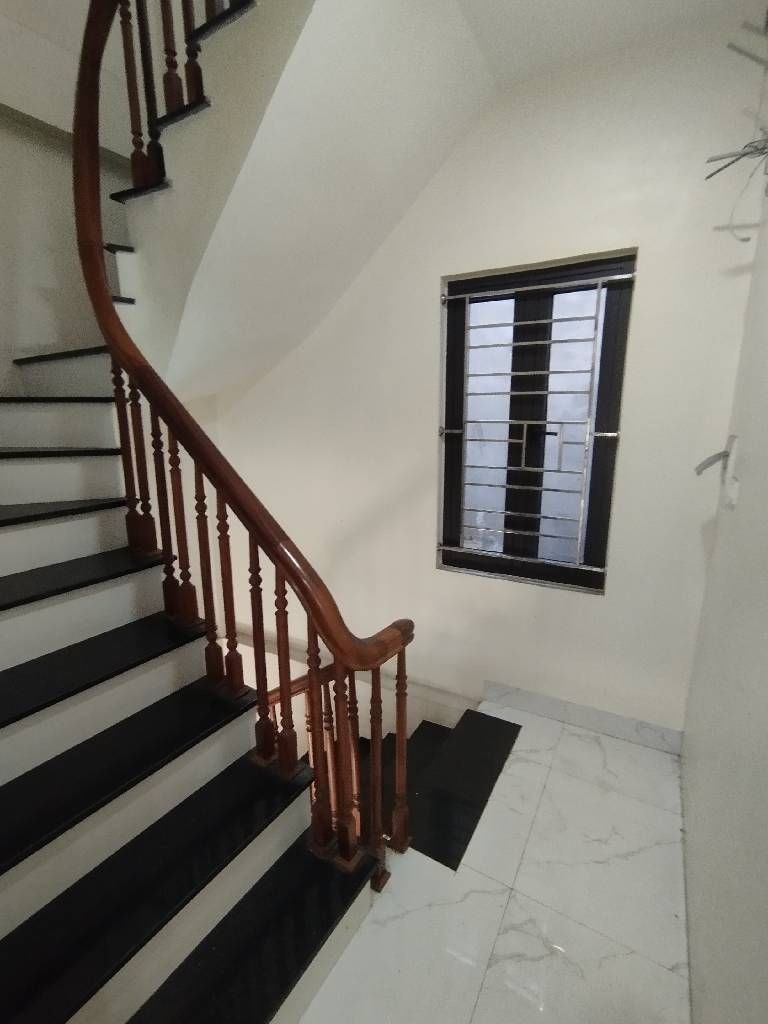 Nhà đẹp Cầu Diễn 34m² giá 8.35 tỷ - An sinh tuyệt vời cho gia đình trẻ!