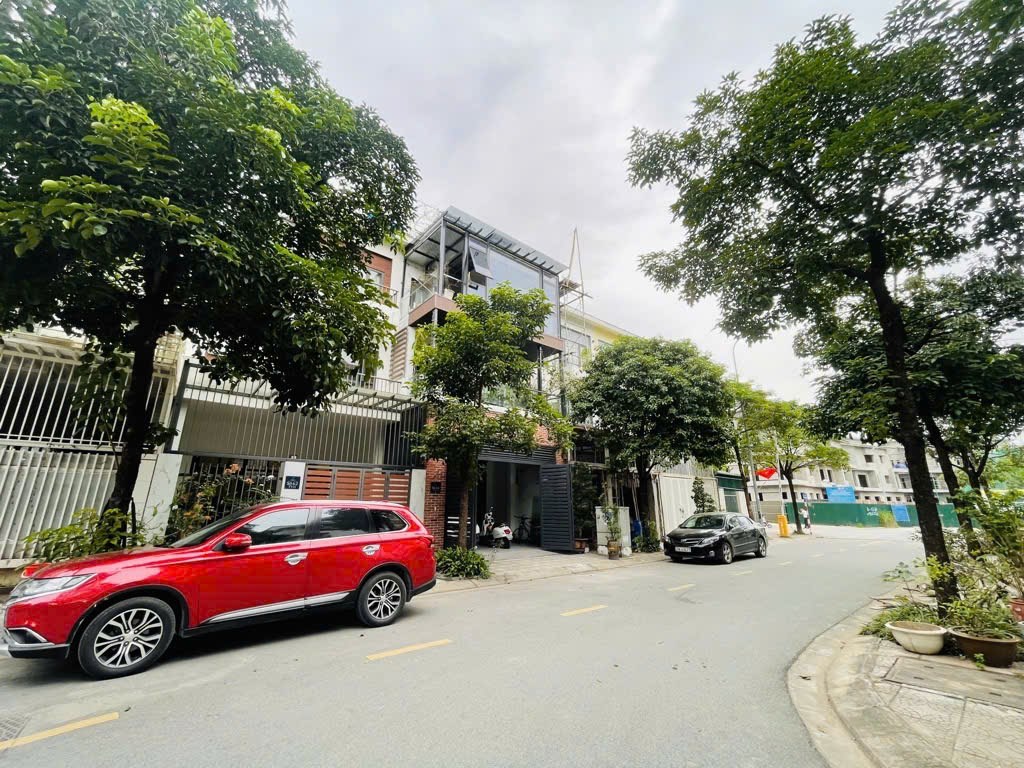 Bán liền kề khu đô thị Vân Canh Hud 112m² giá 20.8 tỷ - Thiết kế hiện đại, kinh doanh tốt!