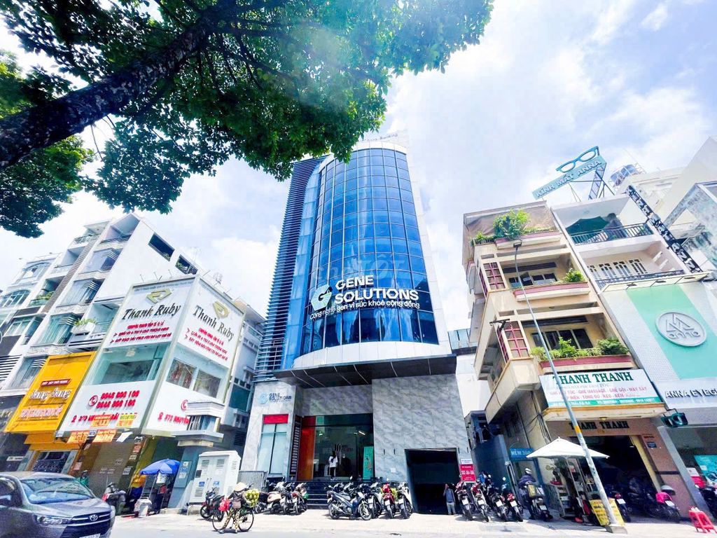 Cho thuê toà nhà góc 2 mặt tiền Phường 4 Quận 10 TP. Hồ Chí Minh - Vị trí tuyệt vời cho kinh doanh