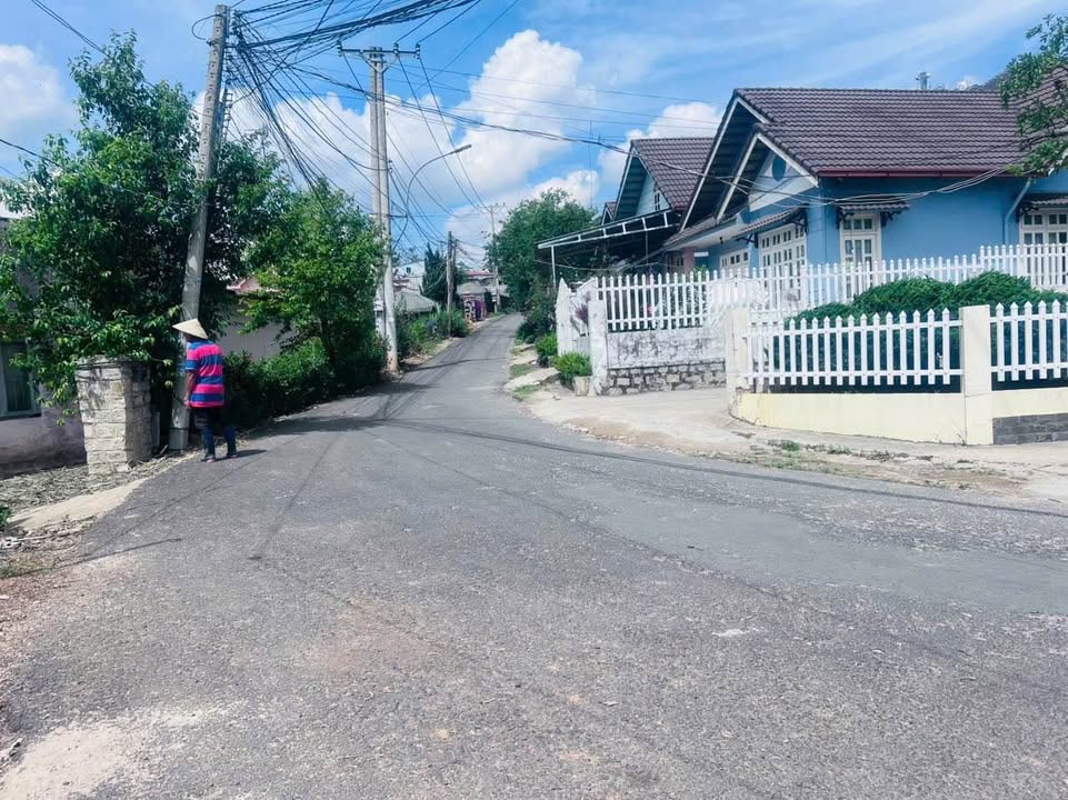 Đất mặt tiền Trịnh Hoài Đức Đà Lạt 1101m² giá 22 tỷ - Sổ đỏ chính chủ, view đẹp!