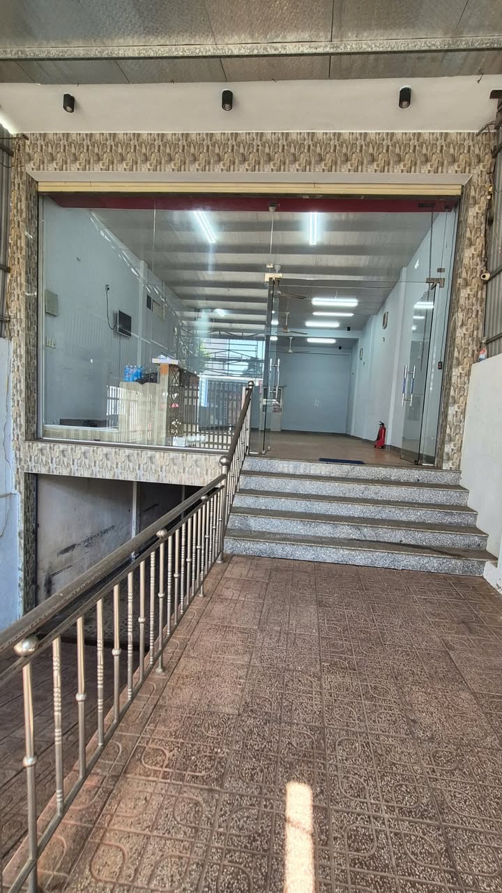 Nhà mặt tiền cho thuê tại đường Lý Thường Kiệt, Tân Phú 300m² giá 10 triệu - Cơ hội kinh doanh hiếm có!
