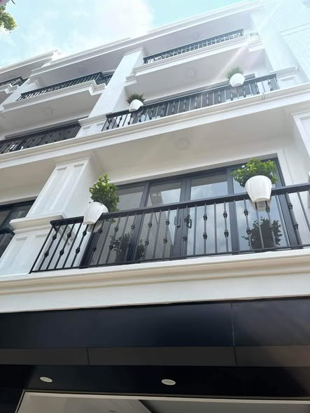 Nhà mới Đông Ngạc 45m² giá 11 tỷ - Lô góc kinh doanh đắc địa!