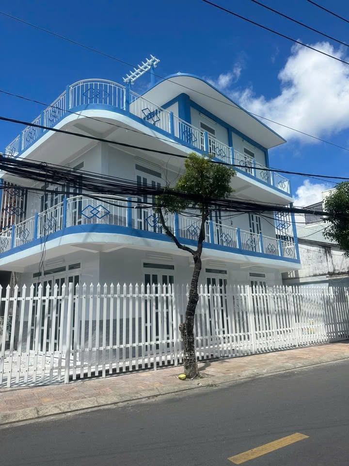 Nhà 2 mặt tiền đường Nguyễn Thị Minh Khai Bạc Liêu - Thích hợp ở và kinh doanh!