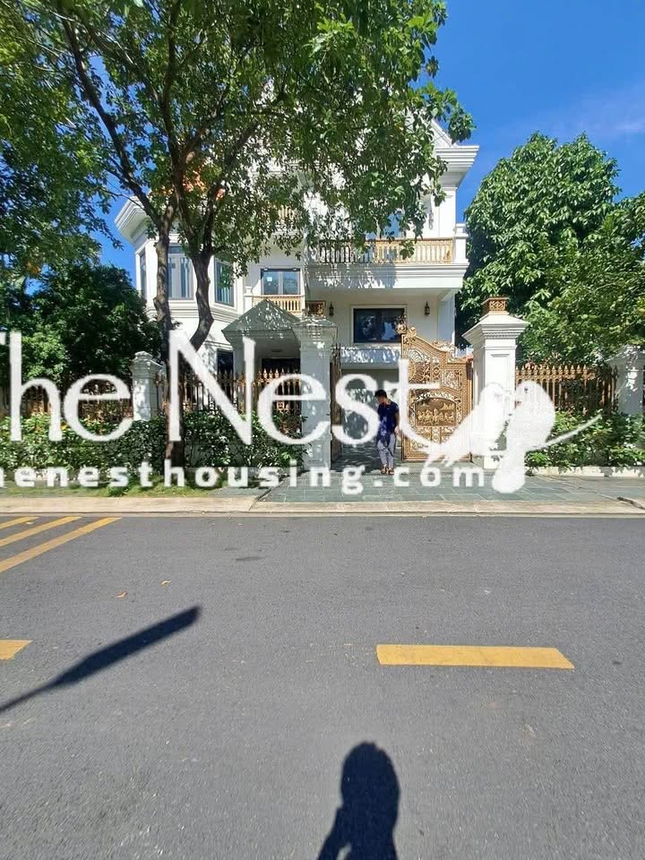 Cho thuê villa Thảo Điền 500m² giá 120 triệu - Không gian sống lý tưởng!