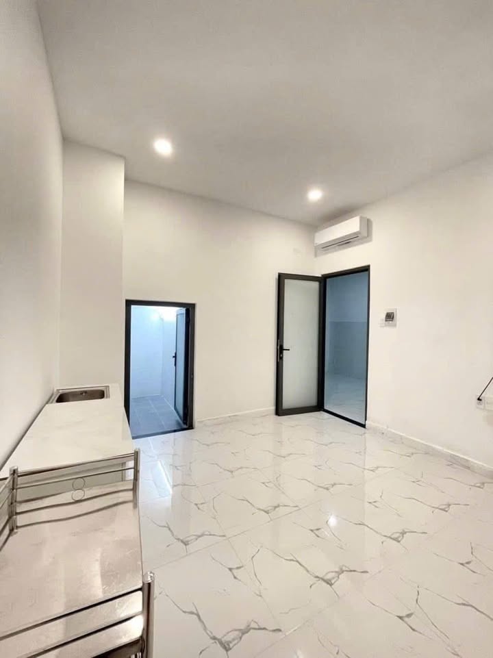 Studio cao cấp đường Hoa Bằng, Tân Sơn Nhì cho thuê - An ninh 24/7, giờ giấc tự do!