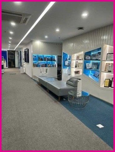 Nhà góc 2 mặt tiền đường Út Tịch, quận Tân Bình 3200m² - Phù hợp cho văn phòng và trung tâm đào tạo!