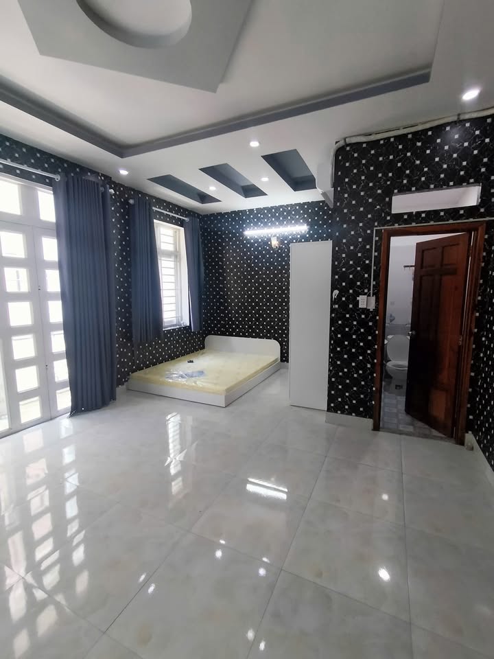 Phòng trọ Bình Trị Đông A 30m² giá 3.8 triệu - Full nội thất, ban công thoáng mát!