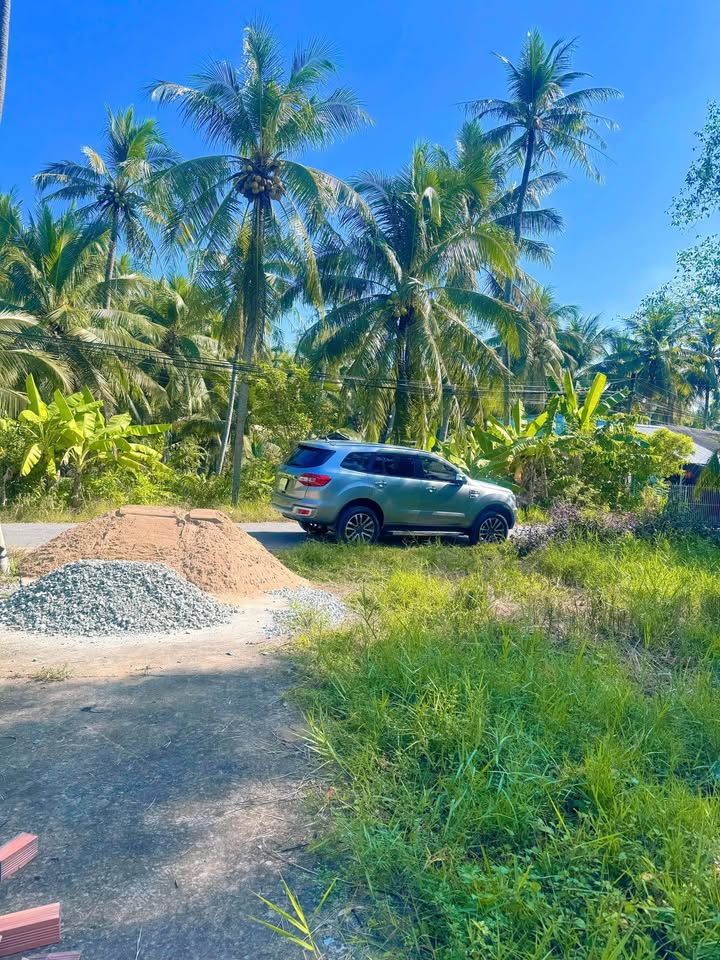 Đất thổ cư Vĩnh Long 587m² giá 550 triệu - Tiếp giáp đường nhựa