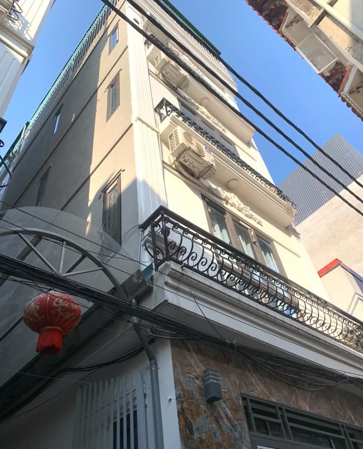 Nhà Dương Nội 32m² giá 6 tỷ - Full nội thất, ngõ thông rộng rãi!