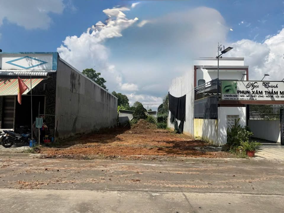 Đất thổ cư đường DH8 Mỹ Phước 3 Bến Cát 150m² giá 1.8 tỷ - Cơ hội đầu tư tuyệt vời!