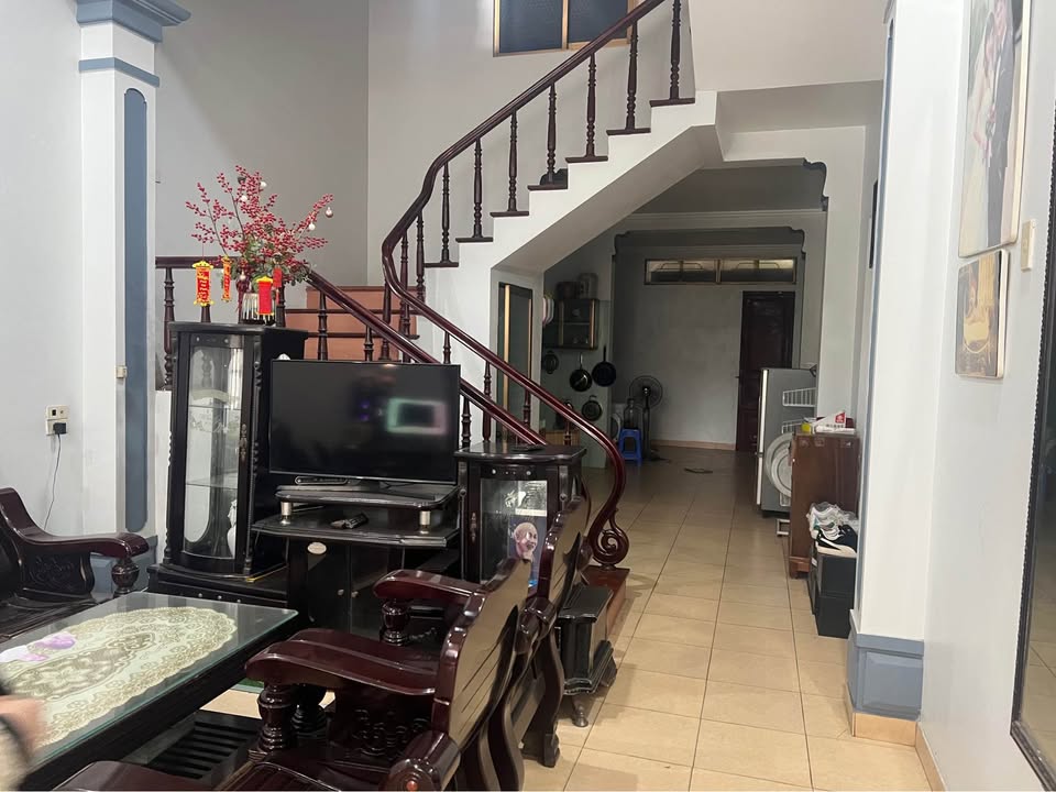 Nhà 3 tầng kiên cố tại phố Nguyễn Đình Chiểu, Hải Dương - Giá 5.2 tỷ, có thương lượng!