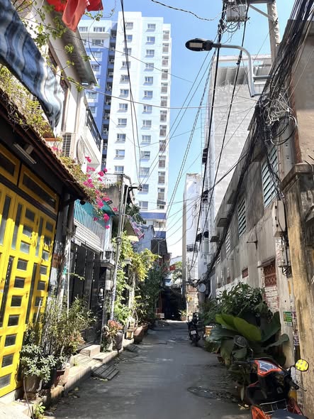 Đất 105m² hẻm thông Chu Văn An, Bình Thạnh - Tặng nhà 2 tầng và 6 phòng trọ chỉ 11.9 tỷ!