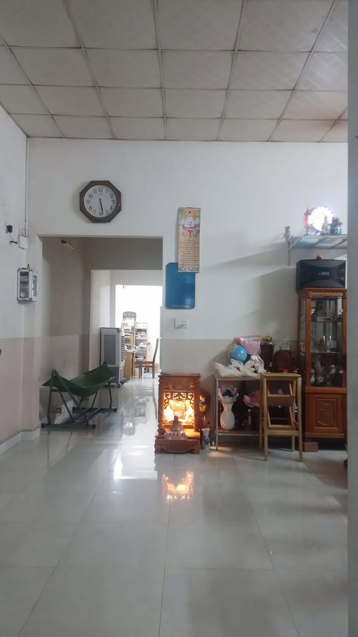 Nhà phố Mộ Đức 210m² giá thỏa thuận - Thiết kế đẹp, nội thất đầy đủ!