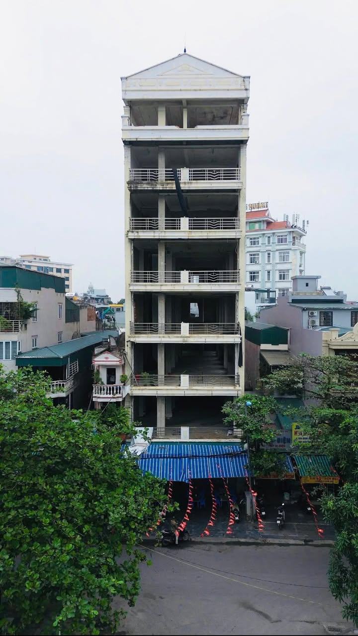 Warehouse Hàng Đồng 256m² giá 20 tỷ - Đầu tư sinh lời ngay!