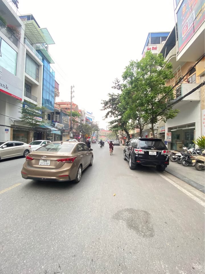 Nhà mặt đường Nguyễn Du, Nam Định 25m² - Kinh doanh đắc địa ngay ngã tư