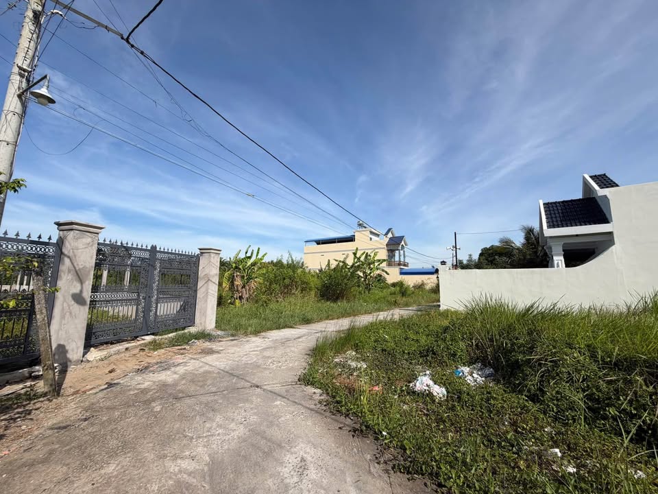 Đất nền 687m² Phường Trung An, Mỹ Tho - Giá 2.2 tỷ - Tiềm năng xây nhà vườn nghỉ dưỡng