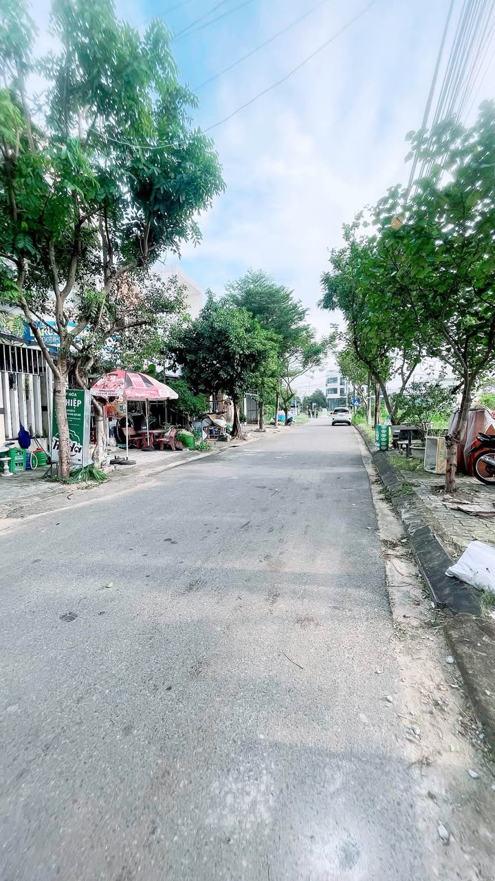 Đất nền gần biển Non Nước, Đà Nẵng 102.5m² giá 6.5 tỷ - Đầu tư sinh lời nhanh!