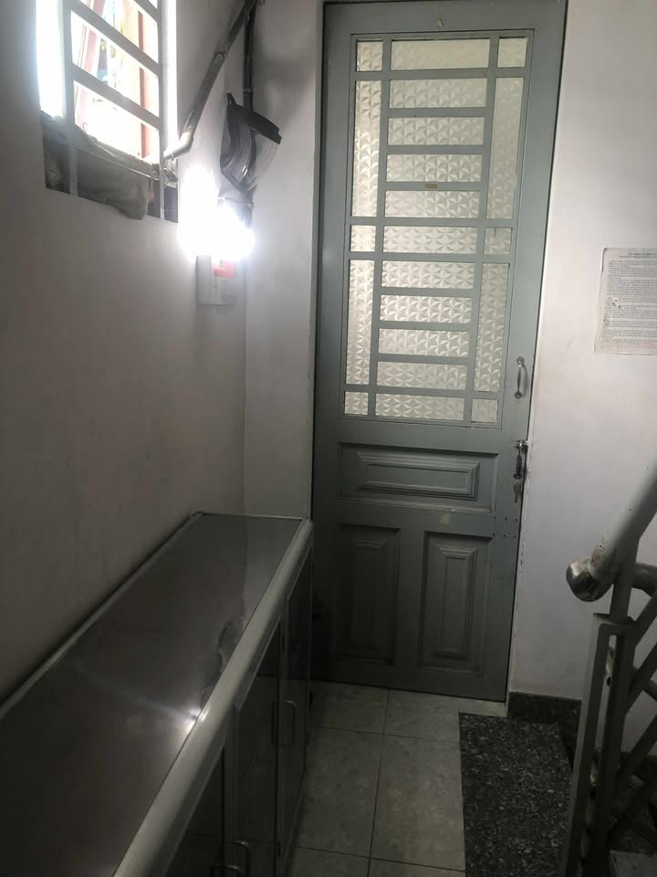 Phòng cho thuê tại 463/45F Cách Mạng Tháng 8, quận 10 - Giá 3.5 triệu, đầy đủ tiện nghi!