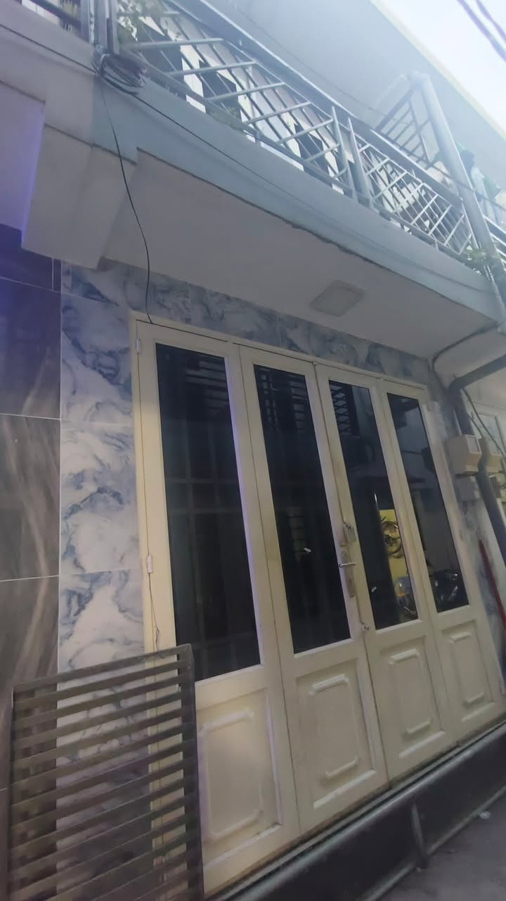 Nhà riêng Thủ Đức 18m² giá 1.05 tỷ - Chính chủ bán gấp!