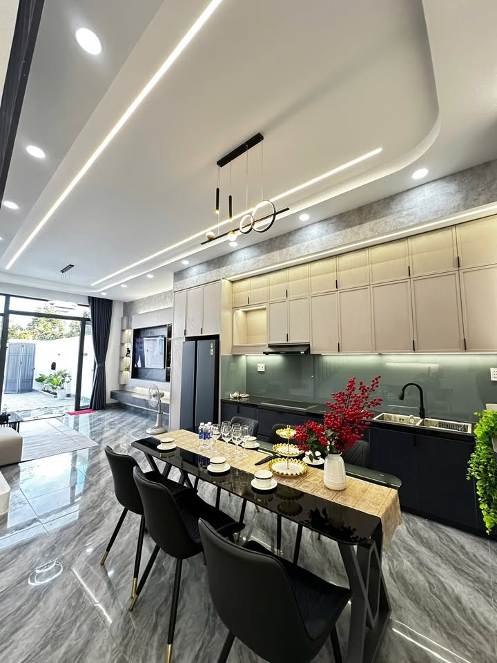 Nhà đẹp Thôn 8 Cư Êbur 190m² giá 2.59 tỷ - Khu dân cư an ninh, gần tiện ích!