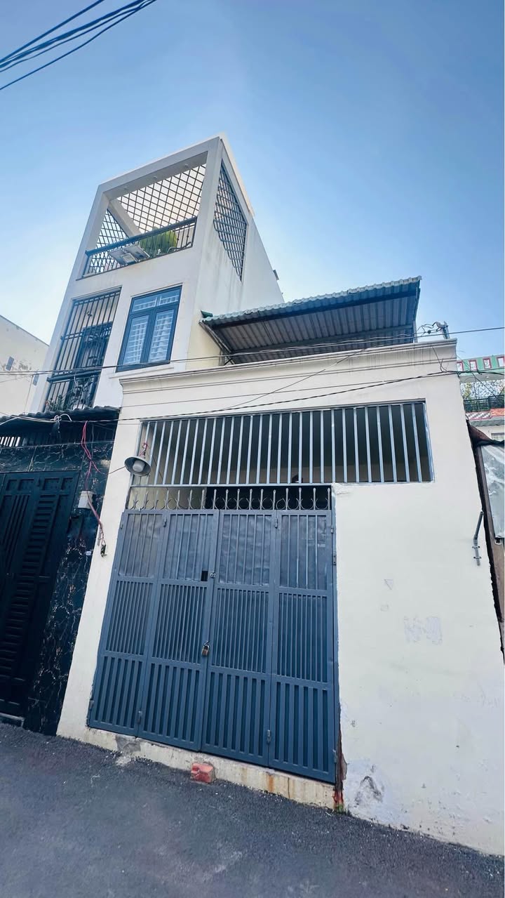 Nhà hẻm xe hơi Phan Huy Ích 49.4m² giá 6.5 triệu - Phù hợp cho gia đình và kinh doanh online!